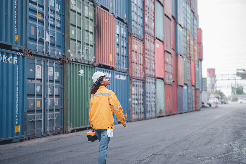 中国广东深圳到美国快递（DHL/FedEx）海外代发要多少费用