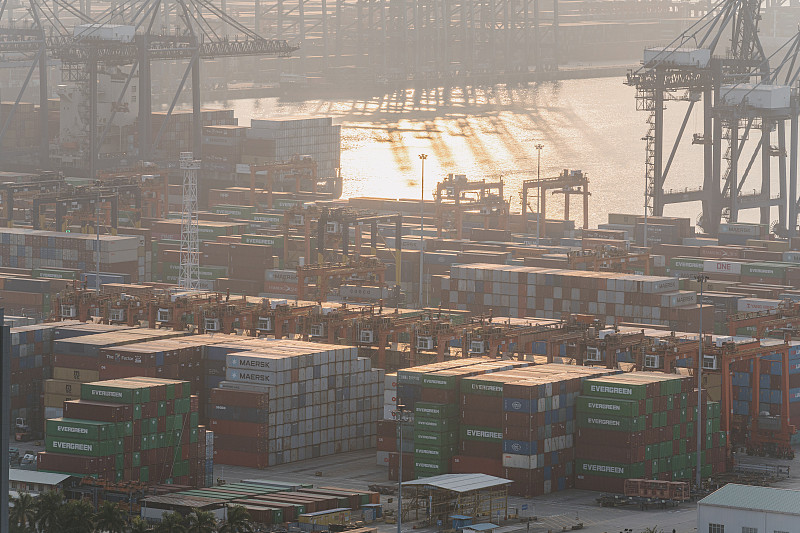 中国福建厦门到英国快递（DHL/FedEx）海外代发运费