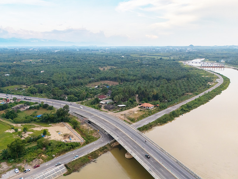 中国广东广州到阿联酋快递（DHL/FedEx）跨境代发物流费