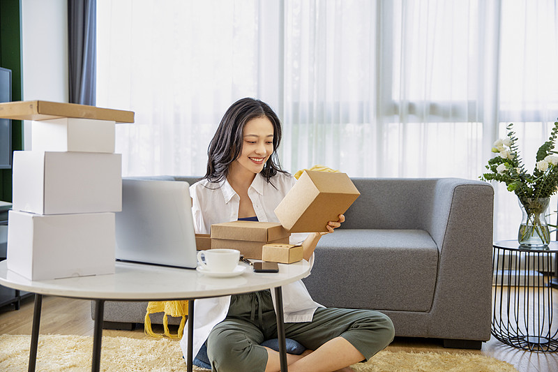 中国上海到英国伦敦经济小包全球代发运费