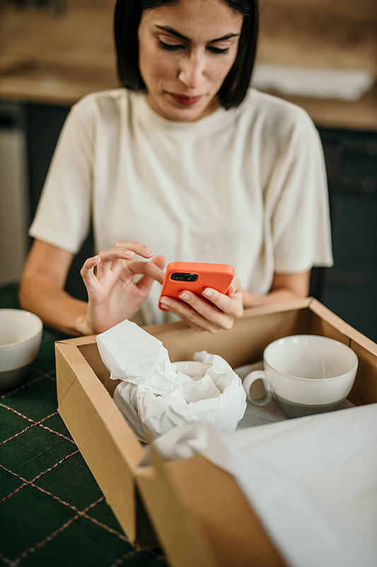 中国上海到英国专线物流一件代发物流费