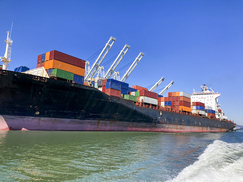 中国上海到阿曼—马斯喀特专线物流全球代发要多少钱 中国上海到阿曼—马斯喀特专线物流全球代发要多少钱