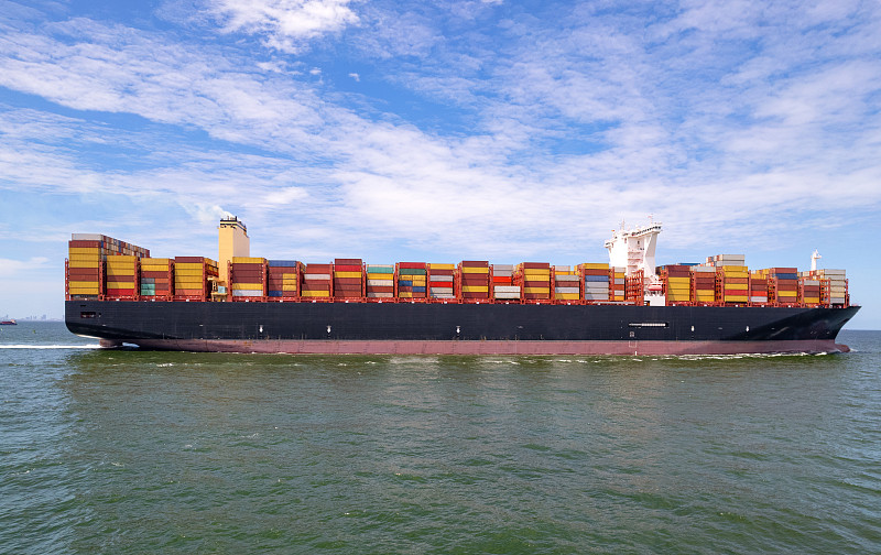 中国广东广州到马来西亚快递（DHL/FedEx）全球代发费用多