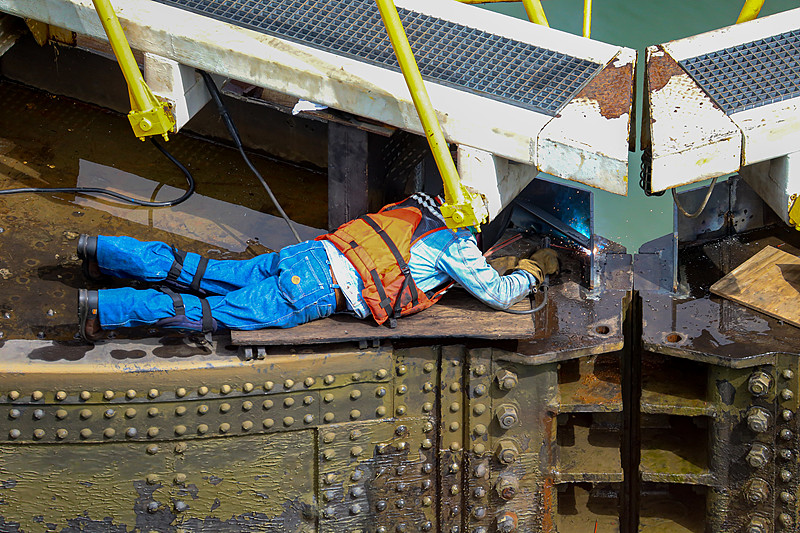 中国福建厦门到意大利快递（DHL/FedEx）全球代发多少费用