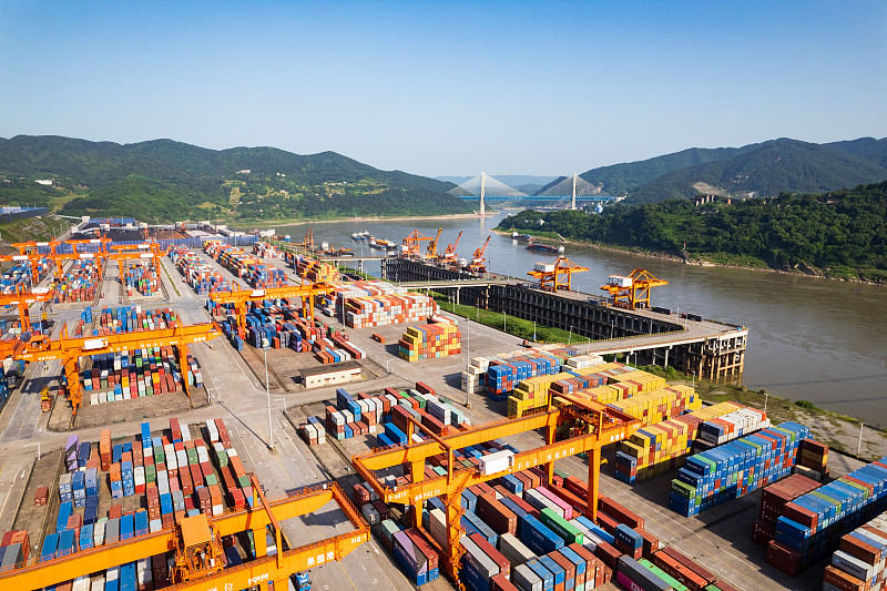 中国上海到马来西亚快递（DHL/FedEx）一件代发要多少钱