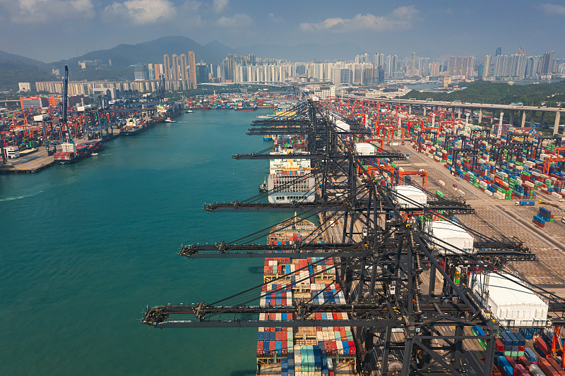 中国广东广州到荷兰鹿特丹快递（DHL/FedEx）跨境代发多少费用