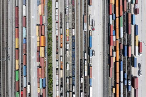 中国广东东莞到英国专线物流全球代发多少费用