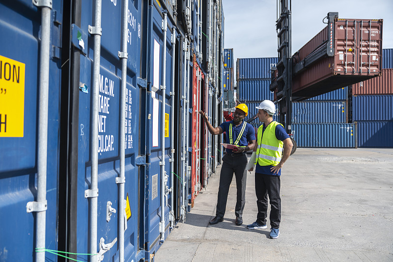 中国天津到英国伦敦快递（DHL/FedEx）跨境代发费用多