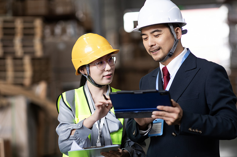 中国广东佛山到新加坡快递（DHL/FedEx）全球代发要多少费用