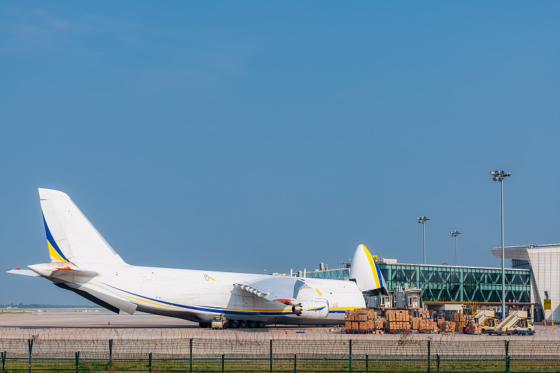 中国上海到法国快递(DHL/FedEx)海外代发费用 中国上海到法国快递(DHL/FedEx)海外代发费用