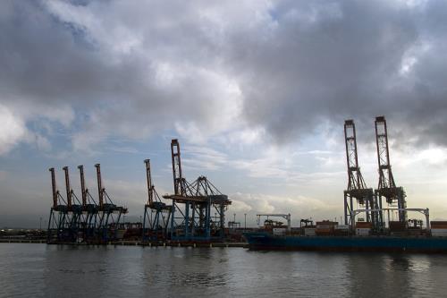 中国广东广州到阿联酋专线物流跨境代发多少费用