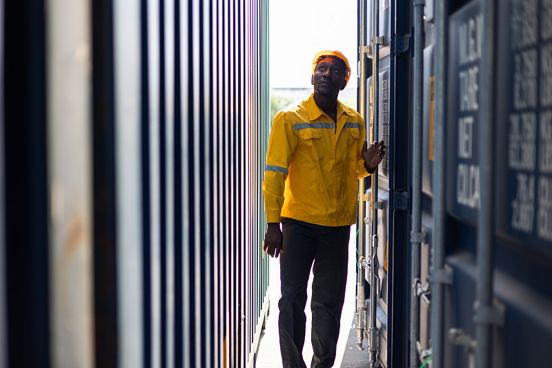 中国广东深圳到美国纽约快递（DHL/FedEx）全球代发费用