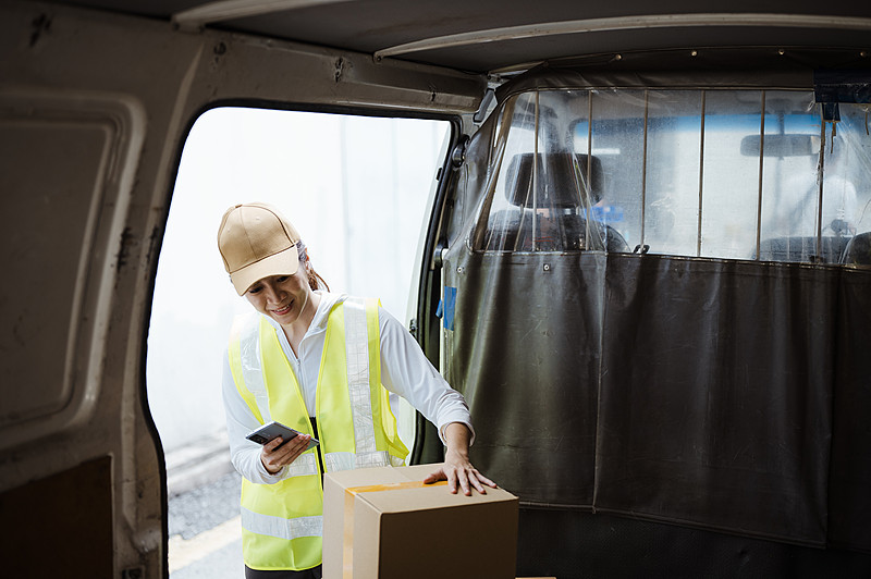 安徽芜湖到德国服装快反代发空运