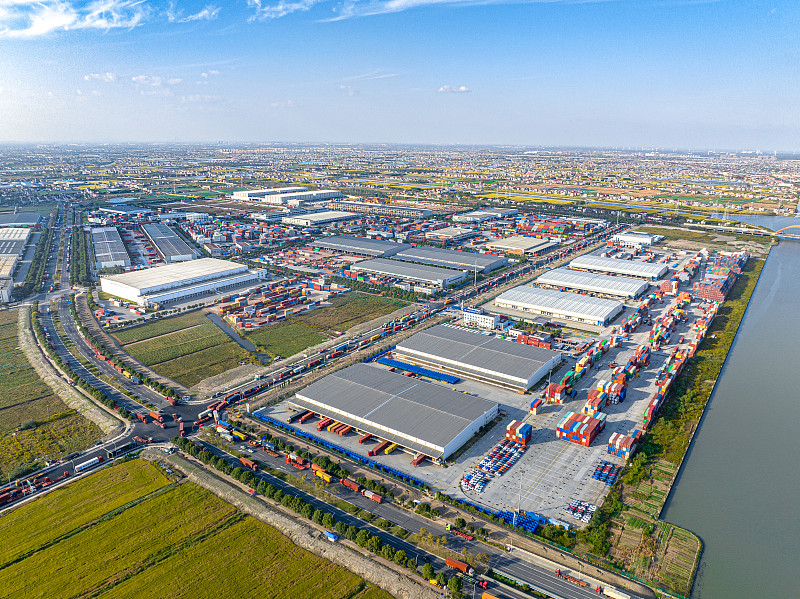 江苏镇江到印尼泗水危险品国际运输代发 江苏镇江到印尼泗水危险品国际运输代发