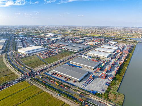 江苏镇江到印尼泗水危险品国际运输代发