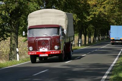 深圳市恒润佳物流有限公司