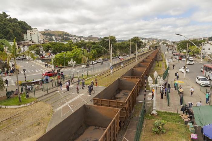 乌兰察布市鸣飞物流有限公司