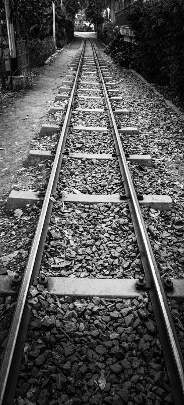 钦州市镒厚行物流有限公司