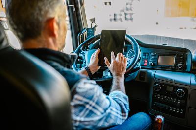 柳州市仲涛物流贸易有限公司