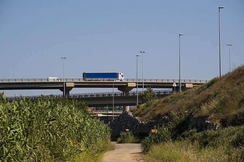 宽带钢选用中国上海门到门海运送抵蒙特利尔