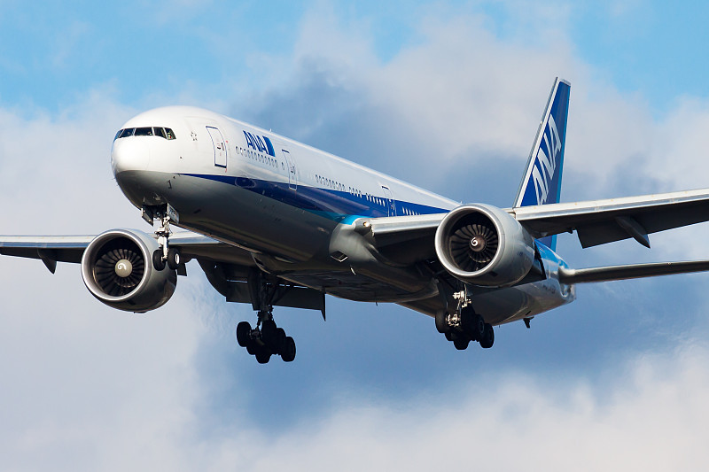 卫星组件采取中国长沙空运物流专线速递到蒙特利尔(Montreal)