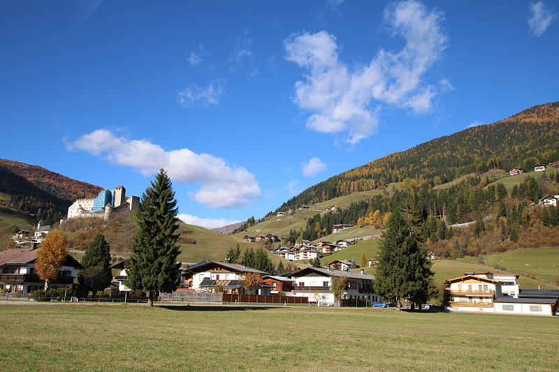 口腔护理用品（漱口水、牙线）选用中国广州LCL海运准时送达温哥华