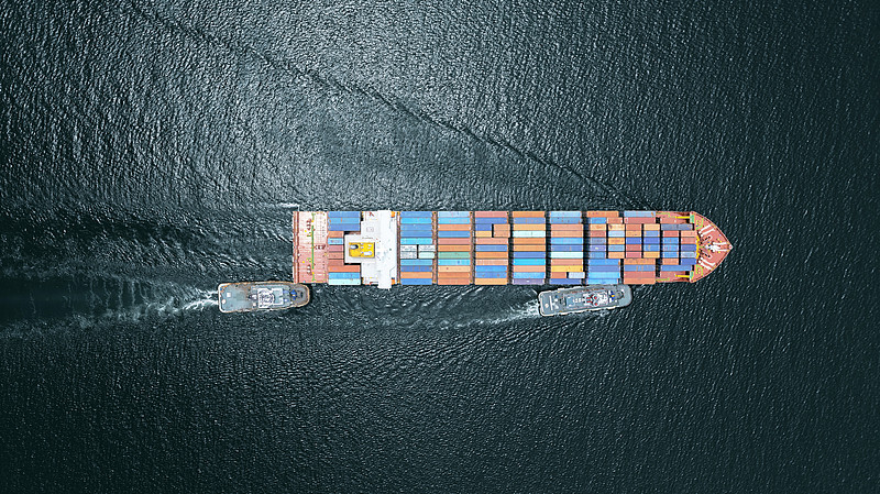 成衣通过中国基隆拼箱海运送到加拿大温尼伯