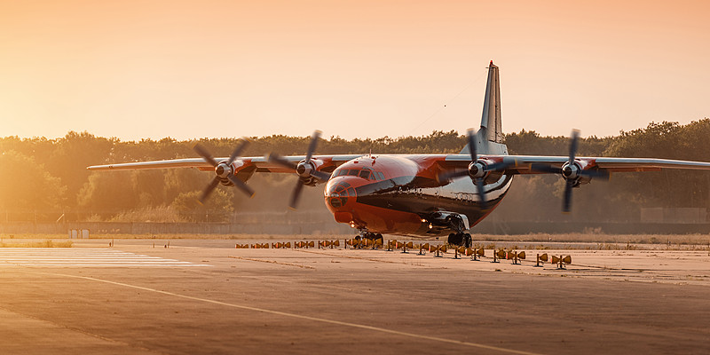 工业制冷机组采用中国宁波FCL海运抵达加拿大鲁珀特王子港（PrinceRupert）