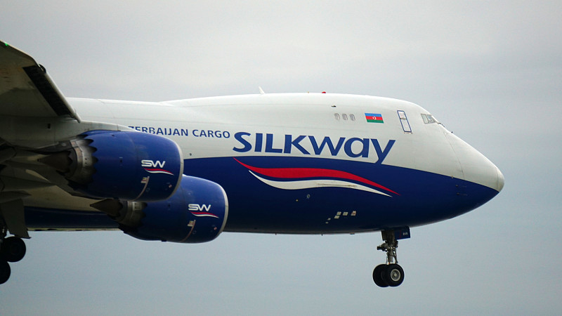 乌鲁木齐到温哥华（Vancouver）的洁面乳采用跨境联运15天送到