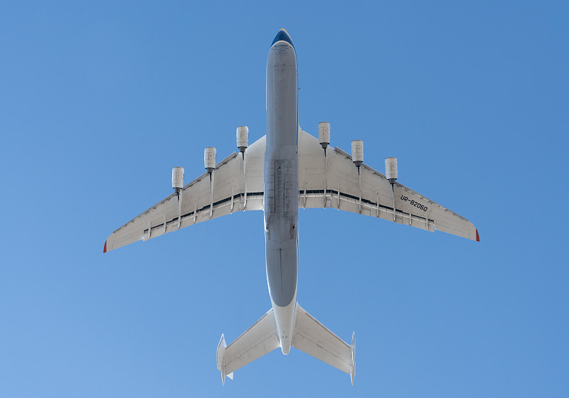 塑料制品经过中国上海航空快递送达加拿大维多利亚(Victoria) 塑料制品经过中国上海航空快递送达加拿大维多利亚(Victoria)