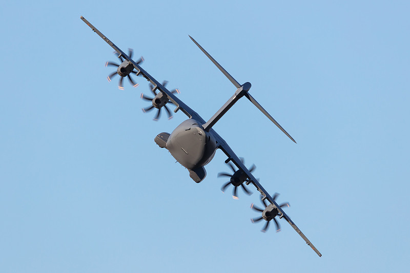 中国义乌到多伦多（Toronto）的烘焙喷雾使用标准空运13天送达
