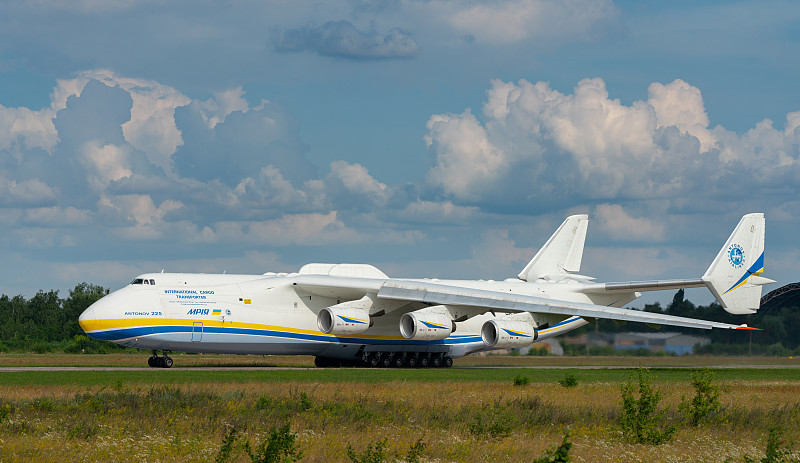 青岛衣架使用多式联运13天送达萨德伯里