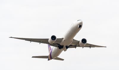 中国上海磨刀石使用海空联运7天速递到伊魁特