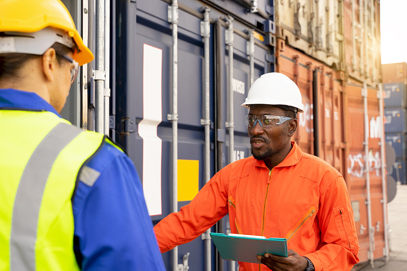 水产品采取上海空海联运运送至纳奈莫