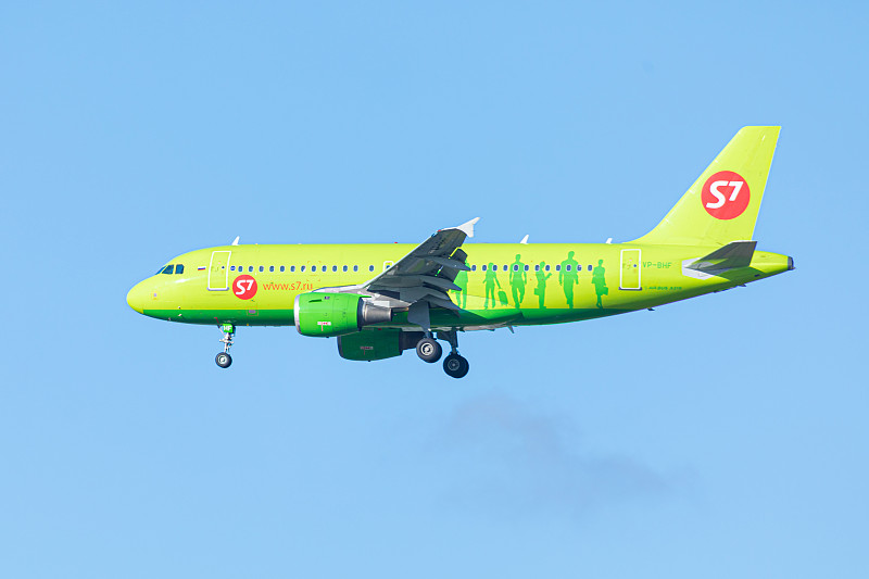 中国深圳到加拿大耶洛奈夫(Yellowknife)的多接口拓展坞使用国际空运专线10天配送到