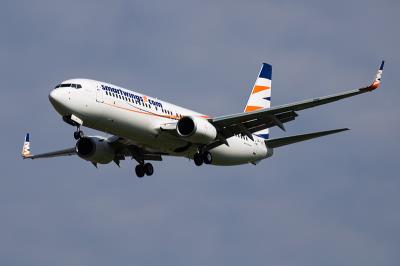 集成电路采纳中国深圳国际航空货运送到埃德蒙顿(Edmonton)