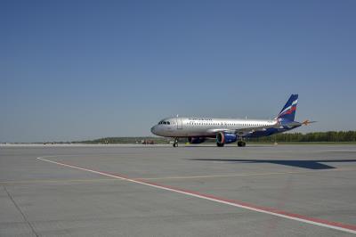 发电设备经香港国际海空联运及时送达基洛纳(Kelowna)