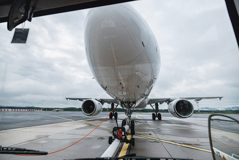 中国义乌到温哥华(Vancouver)的国风手机链采用国际空运12天配送到