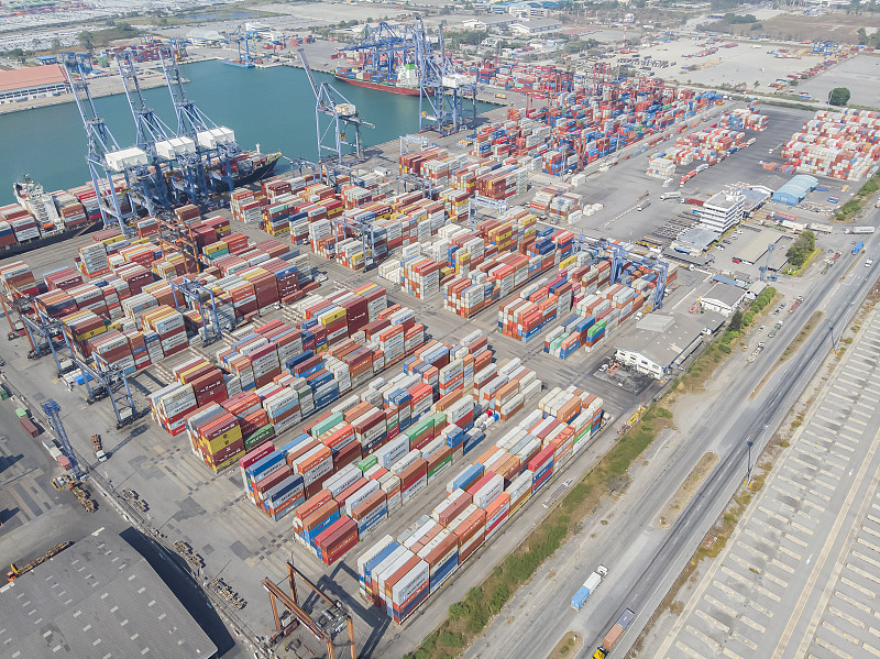 锂电池采取中国舟山跨境联运托运至加拿大圣约翰(SaintJohn)