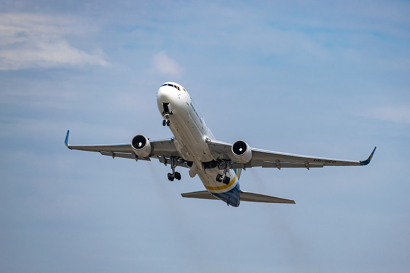 半导体器件应用中国西宁空运派送配送到加拿大布兰特福德