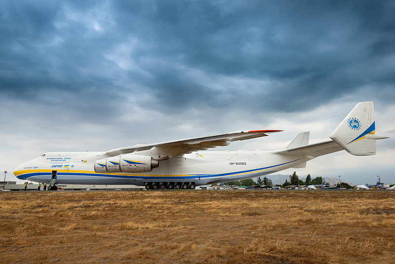 笔记本电脑背包借助中国上海跨境海空联运配送到里贾纳