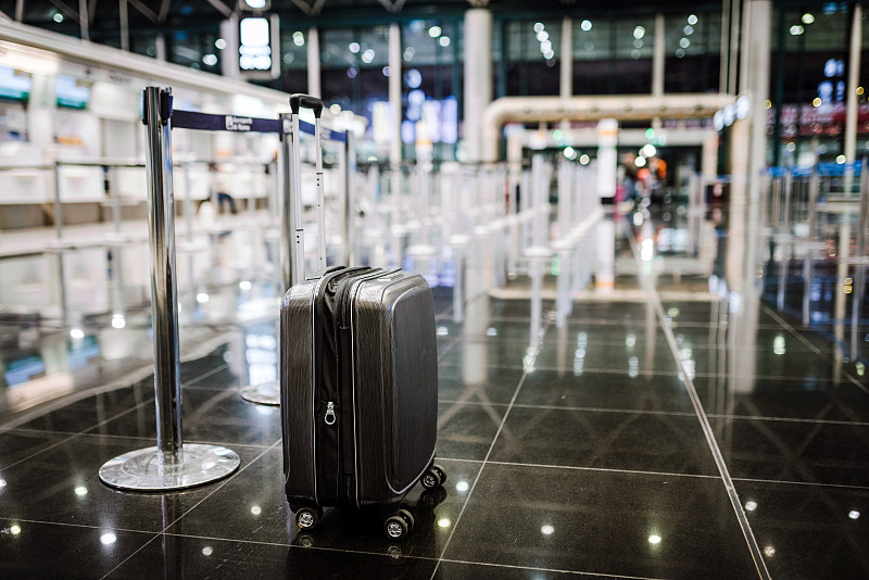 中国乌鲁木齐镍基合金采用加急空运12天内速递到加拿大耶洛奈夫