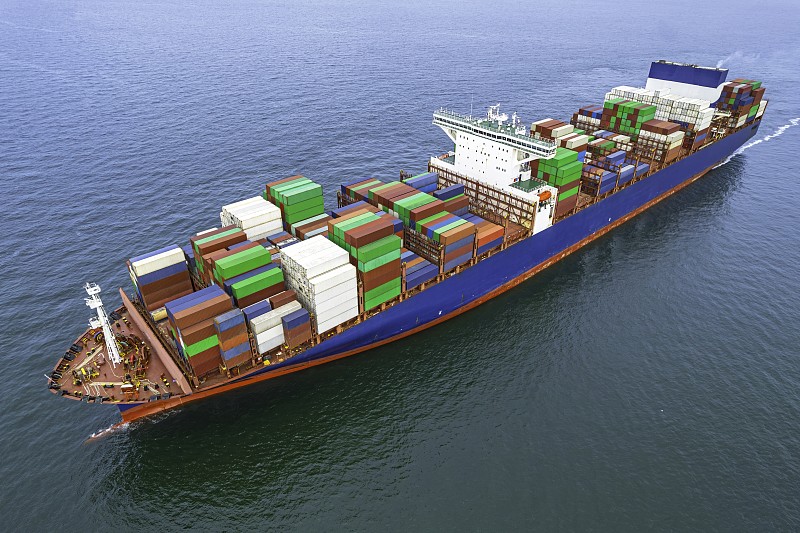 木制户外设施材料选用中国重庆FCL海运派送至基洛纳