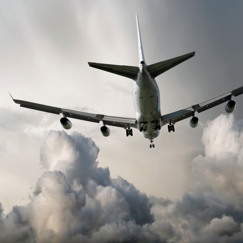 中国上海金属陶瓷采用门到门空运15天内送达加拿大基洛纳