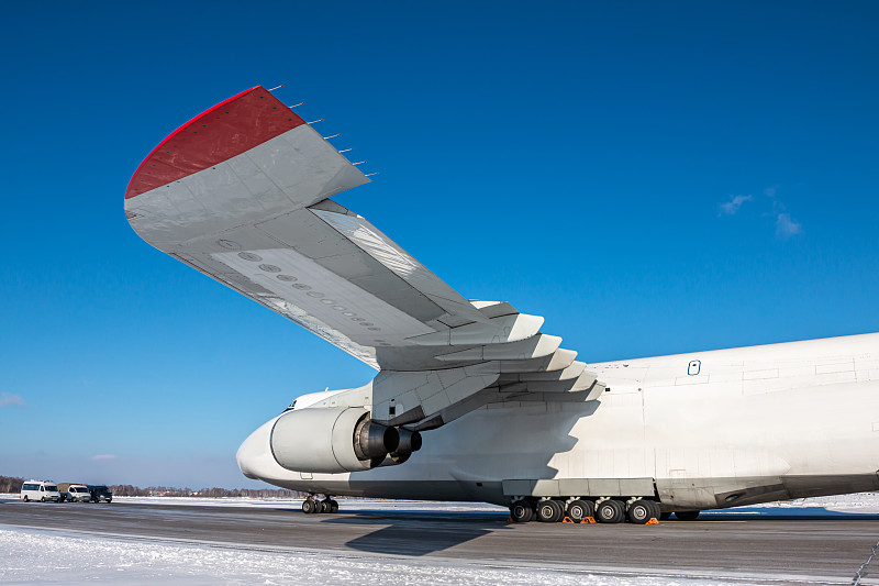 原料药经广州国际快递送达高贵林(Coquitlam) 原料药经广州国际快递送达高贵林(Coquitlam)