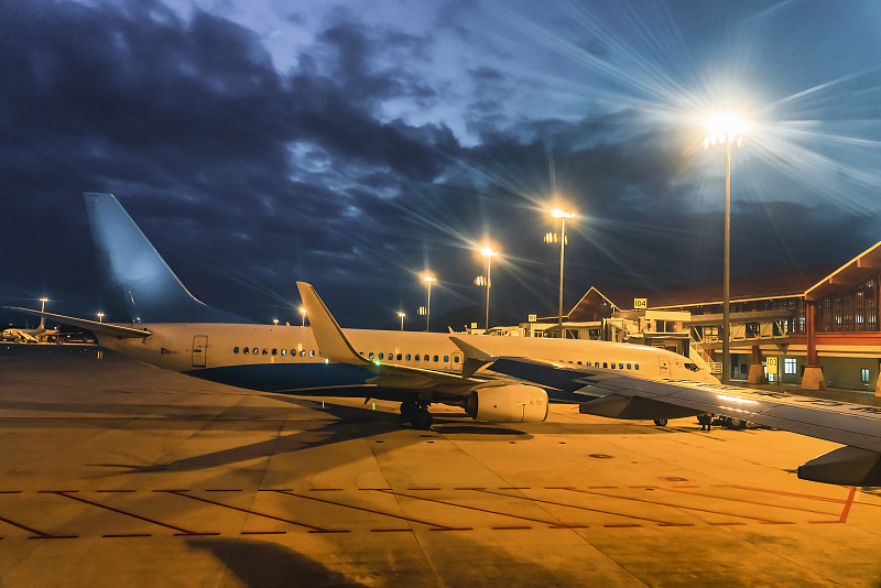 活动物使用中国东莞多式联运派送到加拿大伦敦 活动物使用中国东莞多式联运派送到加拿大伦敦
