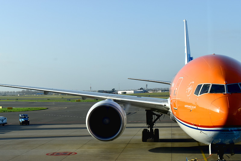 蓝牙耳机降噪耳塞采纳中国西宁国际航空货运送到蒙特利尔