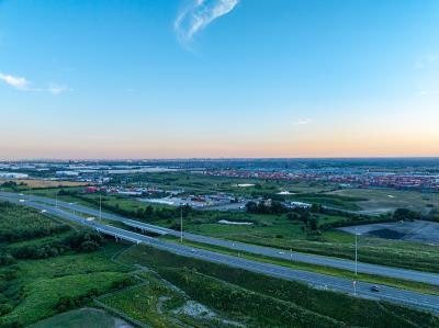 苏州刺绣摆件采用青岛航空快递配送到蒙特利尔
