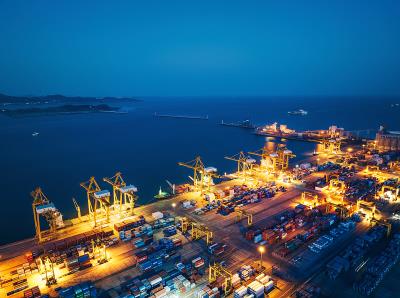 塑料制品经过连云港港到港海运派送到乔治王子城