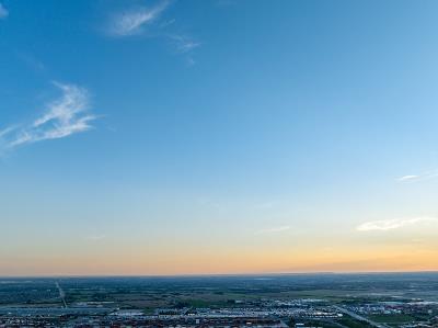 中国昆明到阿伯茨福德(Abbotsford)的运动背包采用空运派送15天速递到